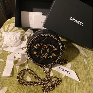 CHANEL Clutch with Chain